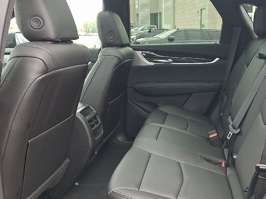 New 2026 Cadillac XT5 Premium Luxury FWD image 8