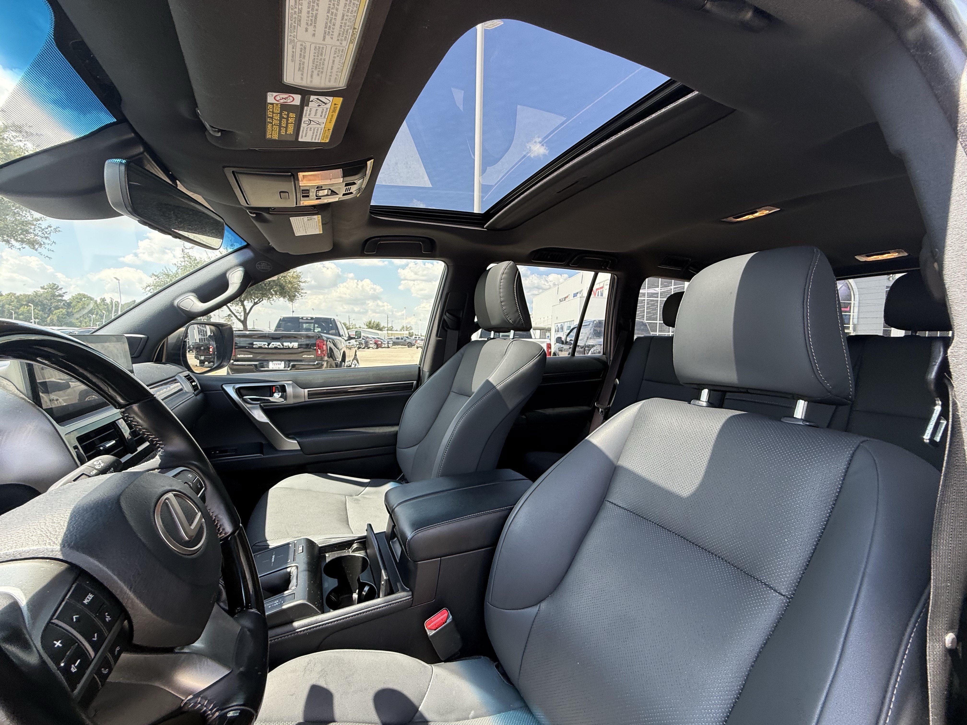 Used 2023 Lexus GX 460 Premium w/ Premium Plus Package AWD/4WD image 29