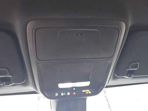 Used 2026 Chevrolet Equinox LT w/ Convenience Package II image 25