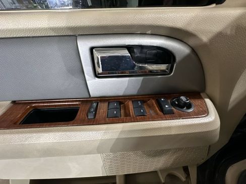 Used 2008 Ford Expedition EL 4WD image 19