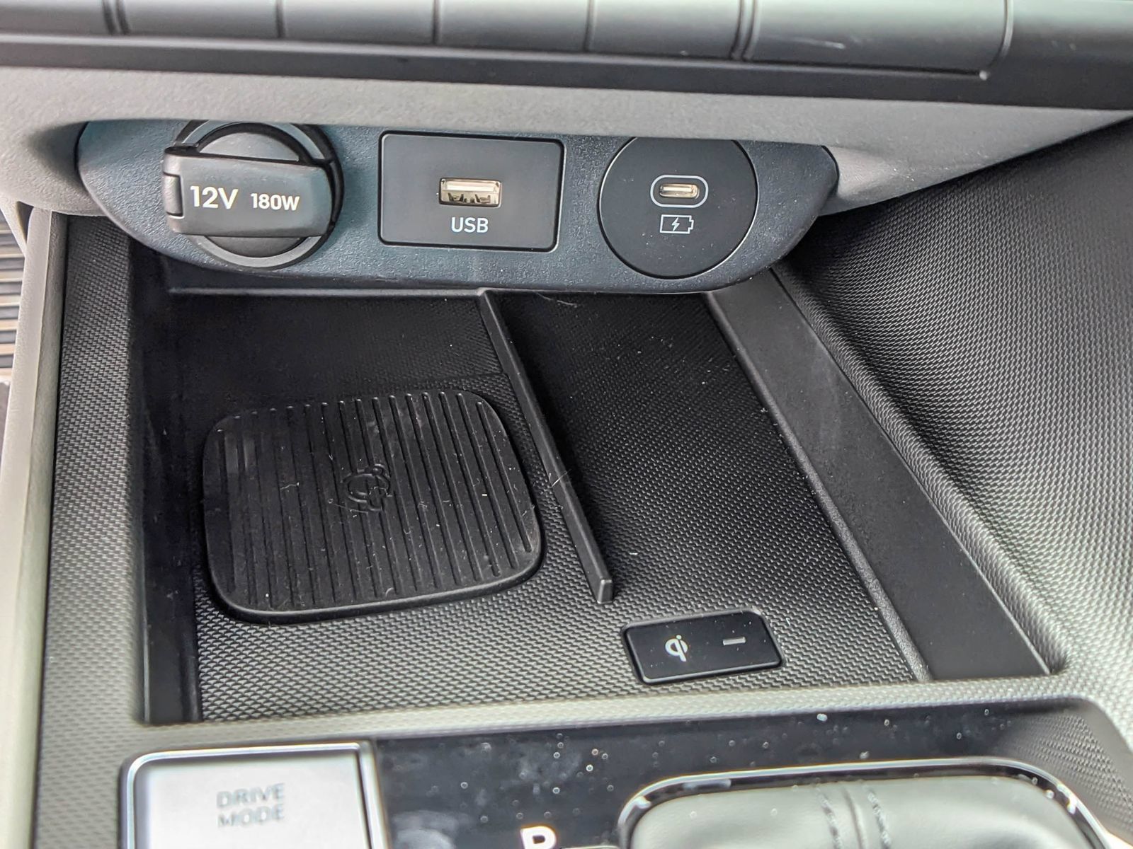 New 2025 Hyundai Elantra SEL FWD image 25