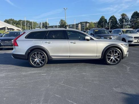 Used 2020 Volvo V90 T6 Cross Country AWD/4WD image 8
