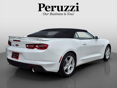 Used 2023 Chevrolet Camaro LT RWD image 3