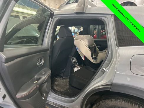 Used 2024 Honda HR-V Sport image 12