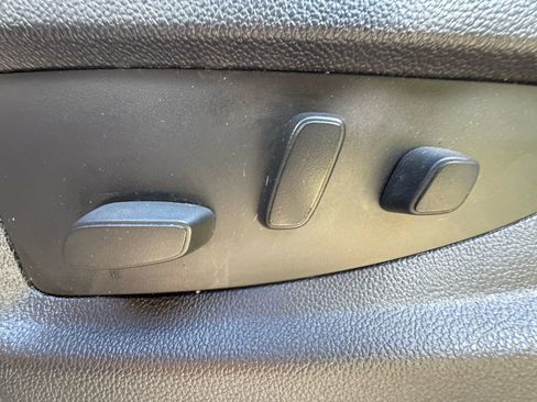 Used 2015 GMC Yukon SLT w/ HD Trailering Package image 13