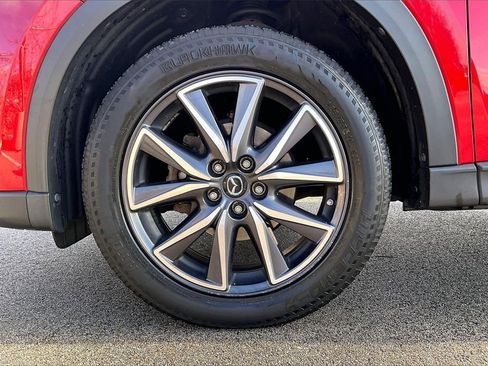 Used 2018 MAZDA CX-5 Touring w/ Preferred Equipment Package image 9