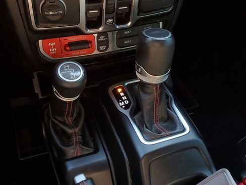 Certified 2020 Jeep Gladiator Rubicon image 37