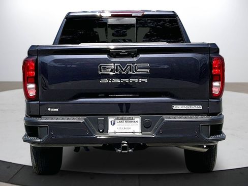 Used 2024 GMC Sierra 1500 Elevation w/ Elevation Premium Package image 8