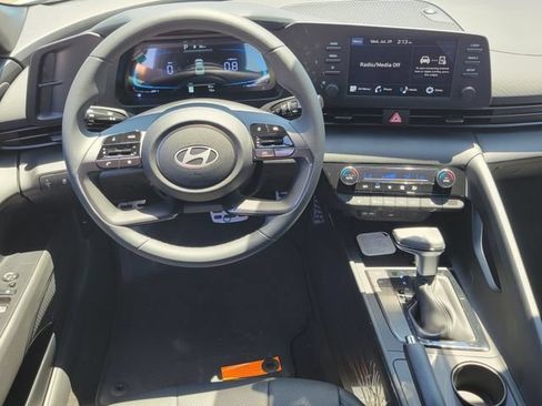 New 2026 Hyundai Elantra SEL Sport FWD image 6