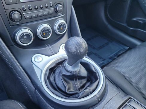 Used 2016 Nissan 370Z w/ Sport Package image 21