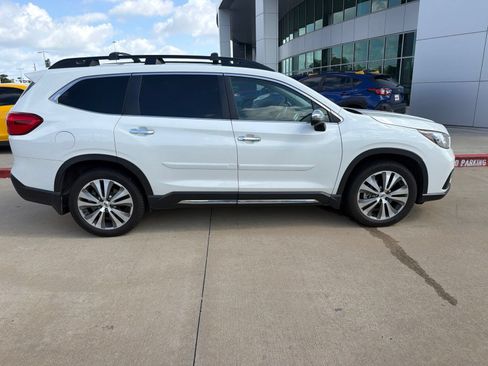 Used 2020 Subaru Ascent Touring w/ Popular Package #3 AWD/4WD image 3
