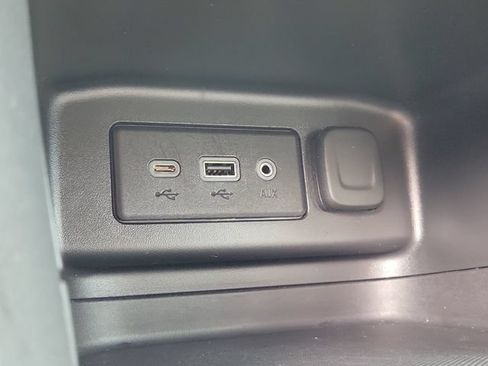 Certified 2022 Chevrolet Equinox LT FWD image 30