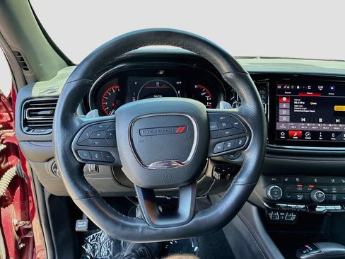 Used 2023 Dodge Durango GT RWD image 11
