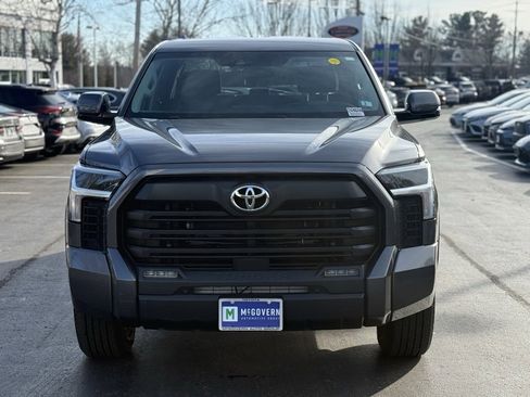 Used 2024 Toyota Tundra SR5 w/ SR5 Convenience Package image 11