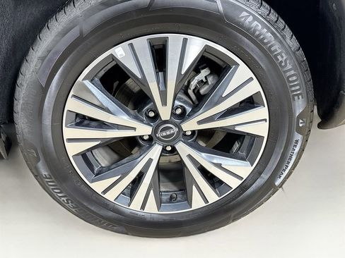 Used 2022 Nissan Rogue SV image 21