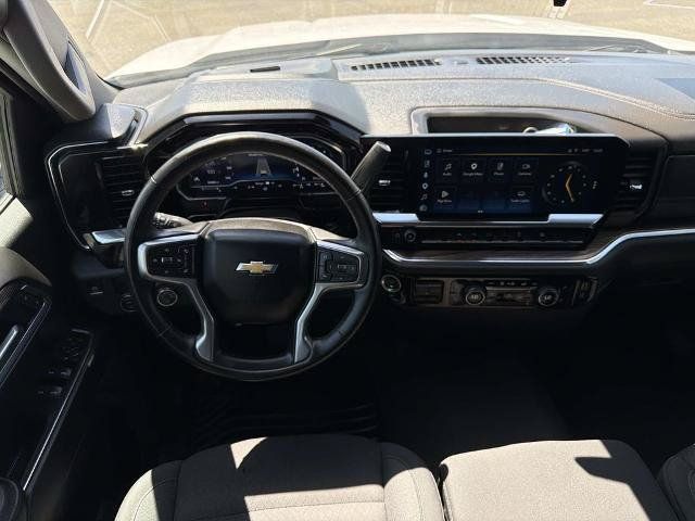 Used 2025 Chevrolet Silverado 1500 LT RWD image 11