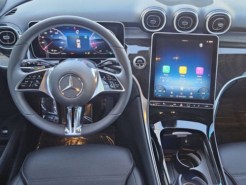 Used 2026 Mercedes-Benz GLC 300 4MATIC image 26