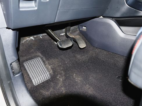 Used 2022 Ford F150 Raptor w/ Equipment Group 801A High image 16