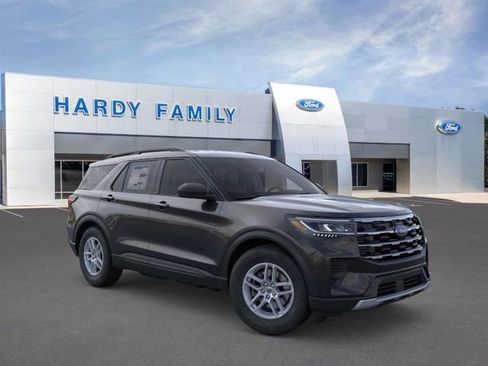 New 2026 Ford Explorer Active image 7