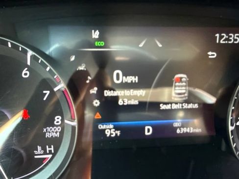 Used 2021 Toyota Highlander XLE FWD image 7