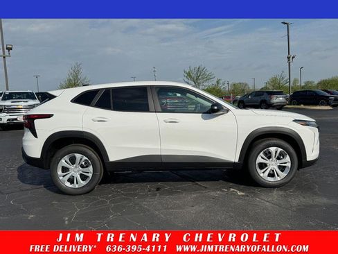 New 2026 Chevrolet Trax LS w/ Driver Confidence Package FWD image 1