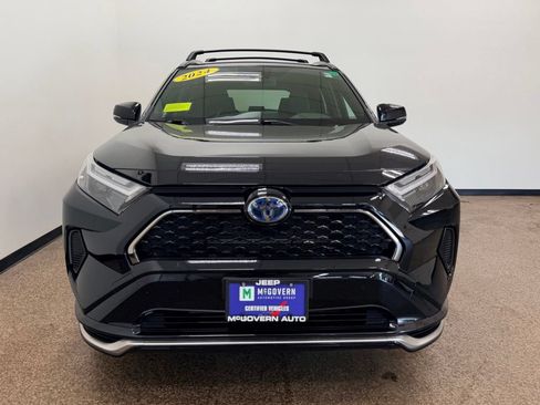 Used 2024 Toyota RAV4 SE w/ Weather & Moonroof Package AWD/4WD image 10