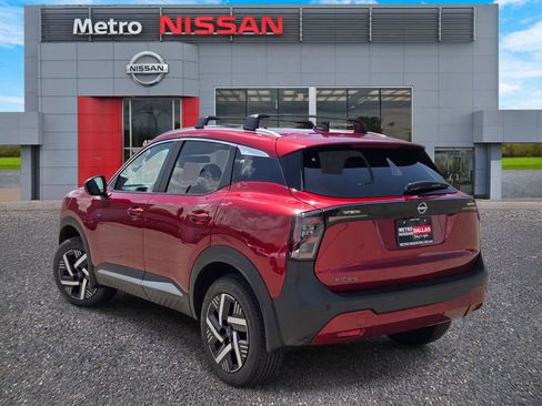 New 2026 Nissan Kicks SV w/ Cold Weather Package FWD image 4