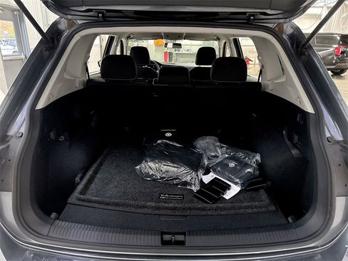 Used 2022 Volkswagen Tiguan S image 26