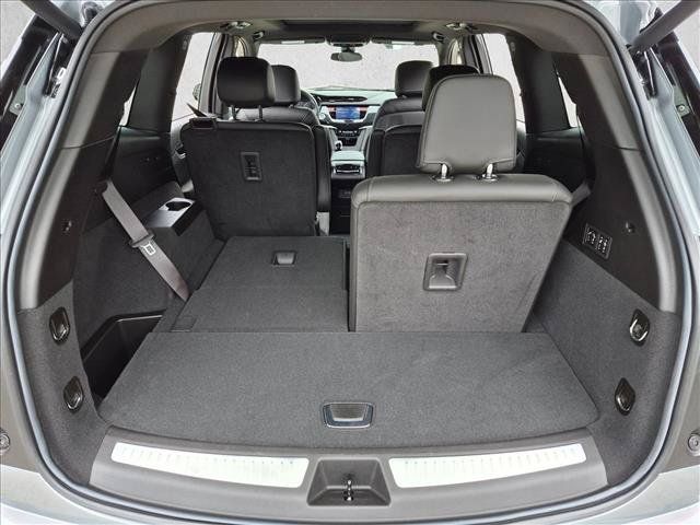 Used 2024 Cadillac XT6 Premium Luxury FWD image 6