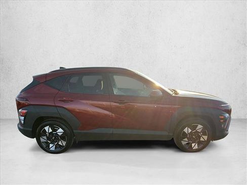 Used 2025 Hyundai Kona SEL image 4