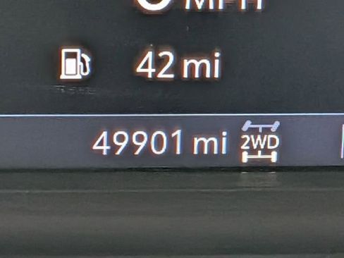 Used 2021 Chevrolet Silverado 1500 LT Trail Boss w/ Convenience Package II image 23