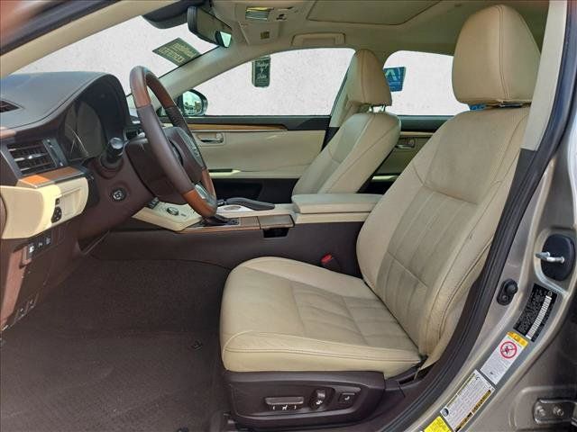 Used 2017 Lexus ES 350 F Sport w/ Luxury Package FWD image 17