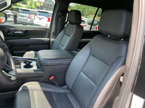 Used 2025 Chevrolet Tahoe Z71 AWD/4WD image 14