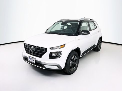 New 2026 Hyundai Venue SEL image 3