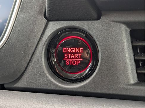 Used 2026 Honda Pilot EX-L image 31