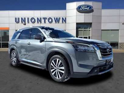 Used 2022 Nissan Pathfinder Platinum w/ Cargo Package