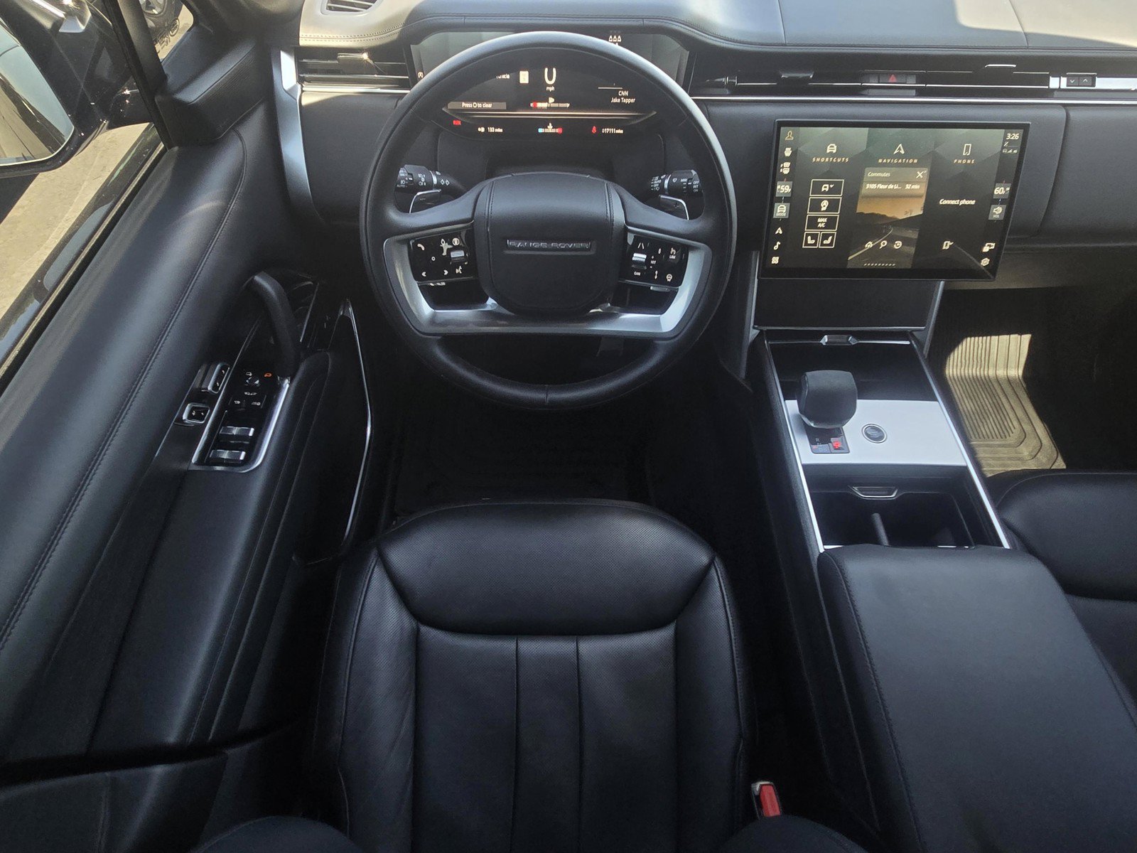 Used 2025 Land Rover Range Rover Long Wheelbase SE AWD/4WD image 12