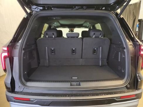 New 2026 Chevrolet Traverse LT w/ Sun and Wheel Package image 8