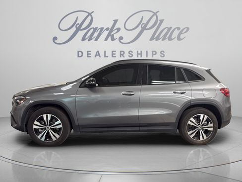 Used 2026 Mercedes-Benz GLA 250 4MATIC image 2