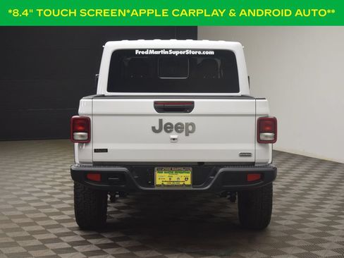 Used 2023 Jeep Gladiator Overland AWD/4WD image 9