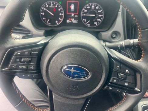 Used 2024 Subaru Crosstrek 2.5i Limited w/ Crosstrek Mirror Package AWD/4WD image 11