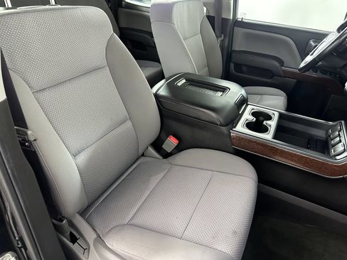 Used 2017 GMC Sierra 1500 SLE w/ SLE Value Package AWD/4WD image 25