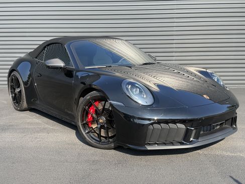 Certified 2026 Porsche 911 Carrera GTS RWD image 7