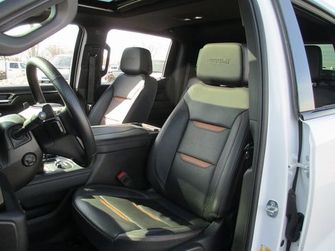 Certified 2023 GMC Sierra 1500 AT4 w/ AT4 Premium Package image 20