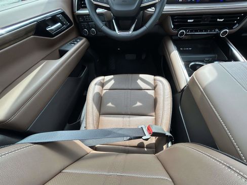 New 2026 Chevrolet Tahoe High Country AWD/4WD image 13