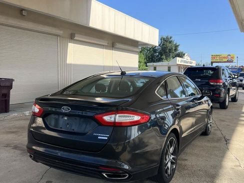 Used 2013 Ford Fusion Titanium w/ Titanium Driver Assist Pkg FWD image 3