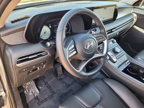 Used 2023 Hyundai Palisade Limited image 11