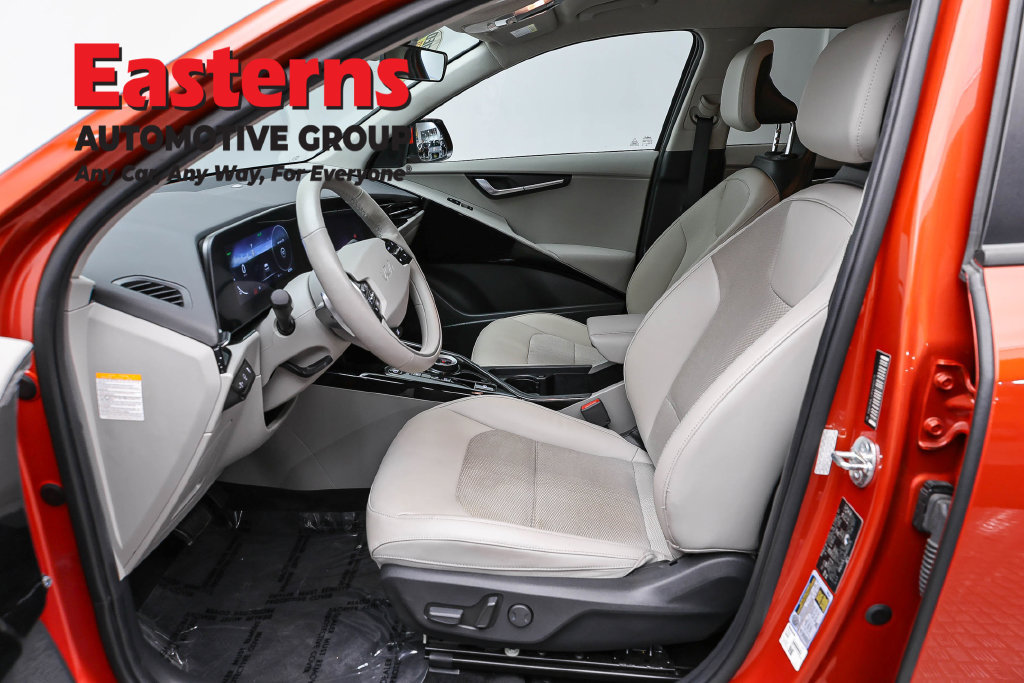 Used 2023 Kia Niro Wind w/ Wind Preserve Package FWD image 16