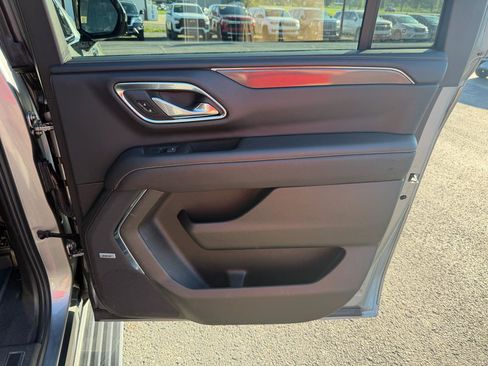 Used 2023 GMC Yukon XL AT4 w/ AT4 Premium Package AWD/4WD image 24