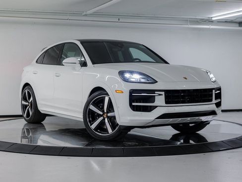 New 2026 Porsche Cayenne S image 10